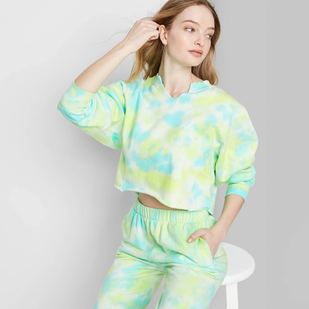 Blue and Green Cropped Tie Dye Wild Fable Sweatshirt Size XL